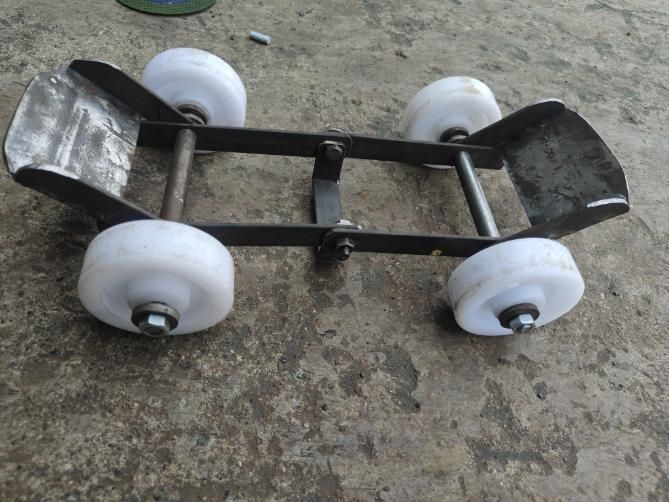 Two-three Wheel Flat Tire Emergency