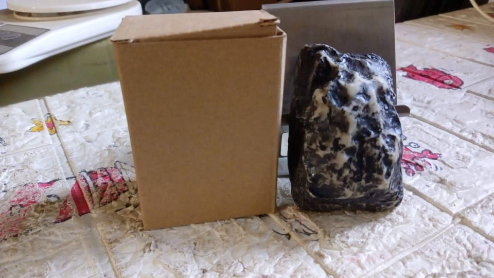 Rock with hidden compartment